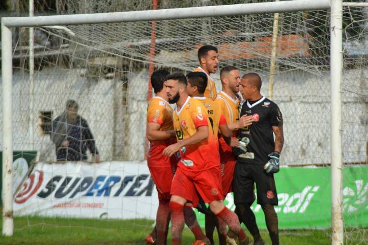 42393286_2227140563994283_7784032030999707648_n